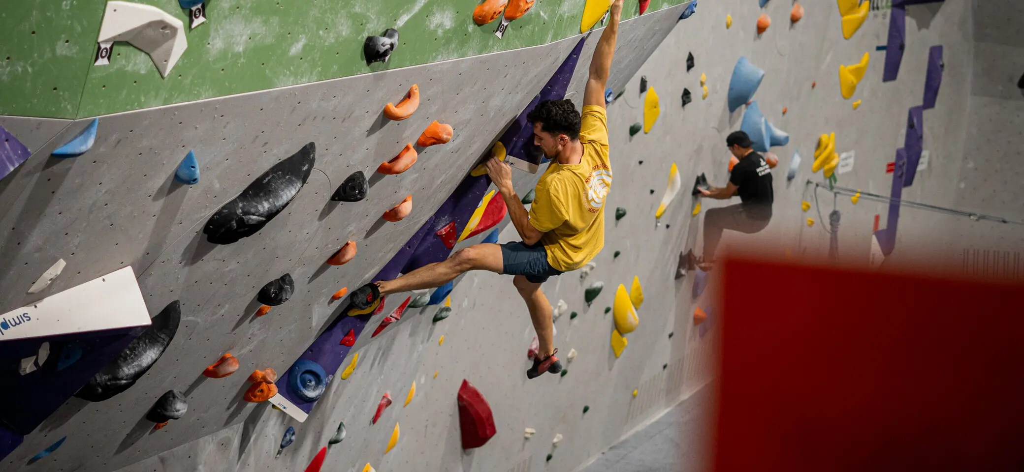 Bouldern in der Kletterarena | © Normen Stoll